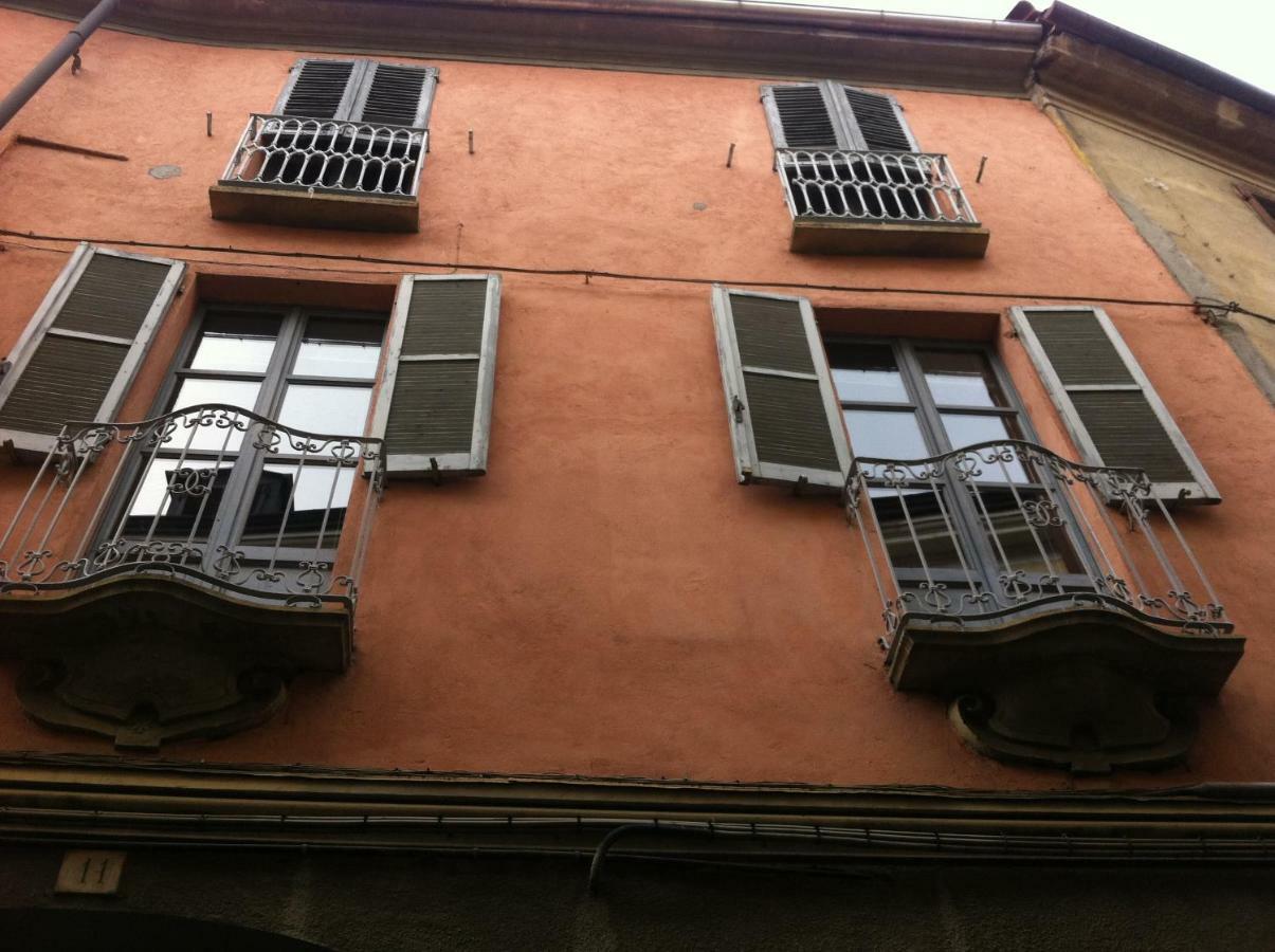 Appartamento In Centro Storico Asti Bagian luar foto
